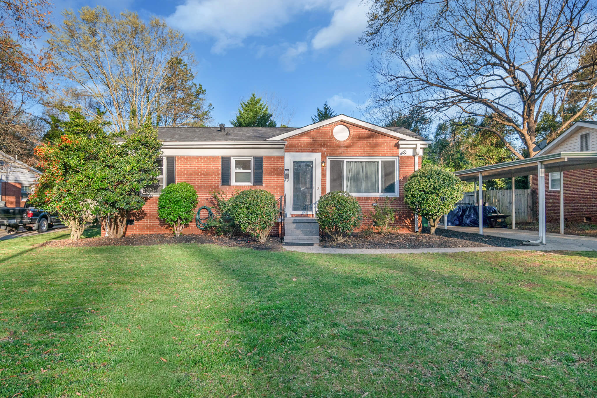 2400 Markham Court